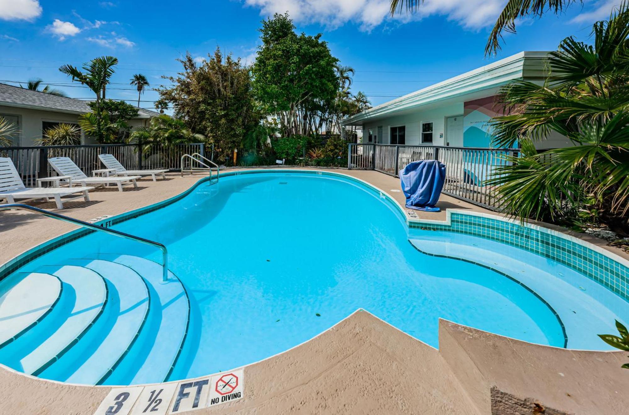 The Roth Hotel, Treasure Island, Florida St. Pete Beach Exterior photo