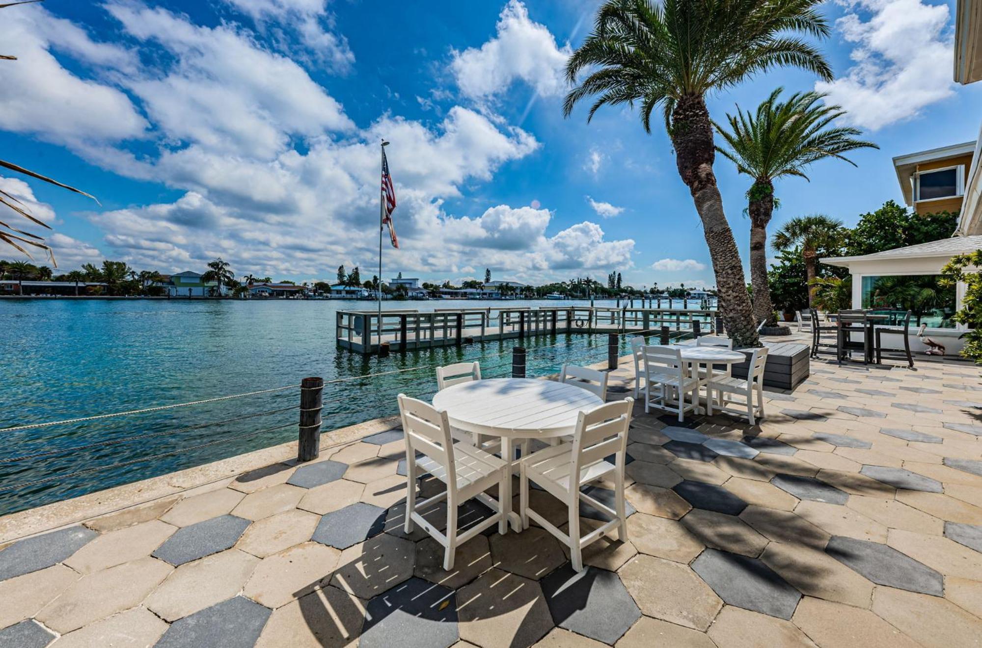 The Roth Hotel, Treasure Island, Florida St. Pete Beach Exterior photo